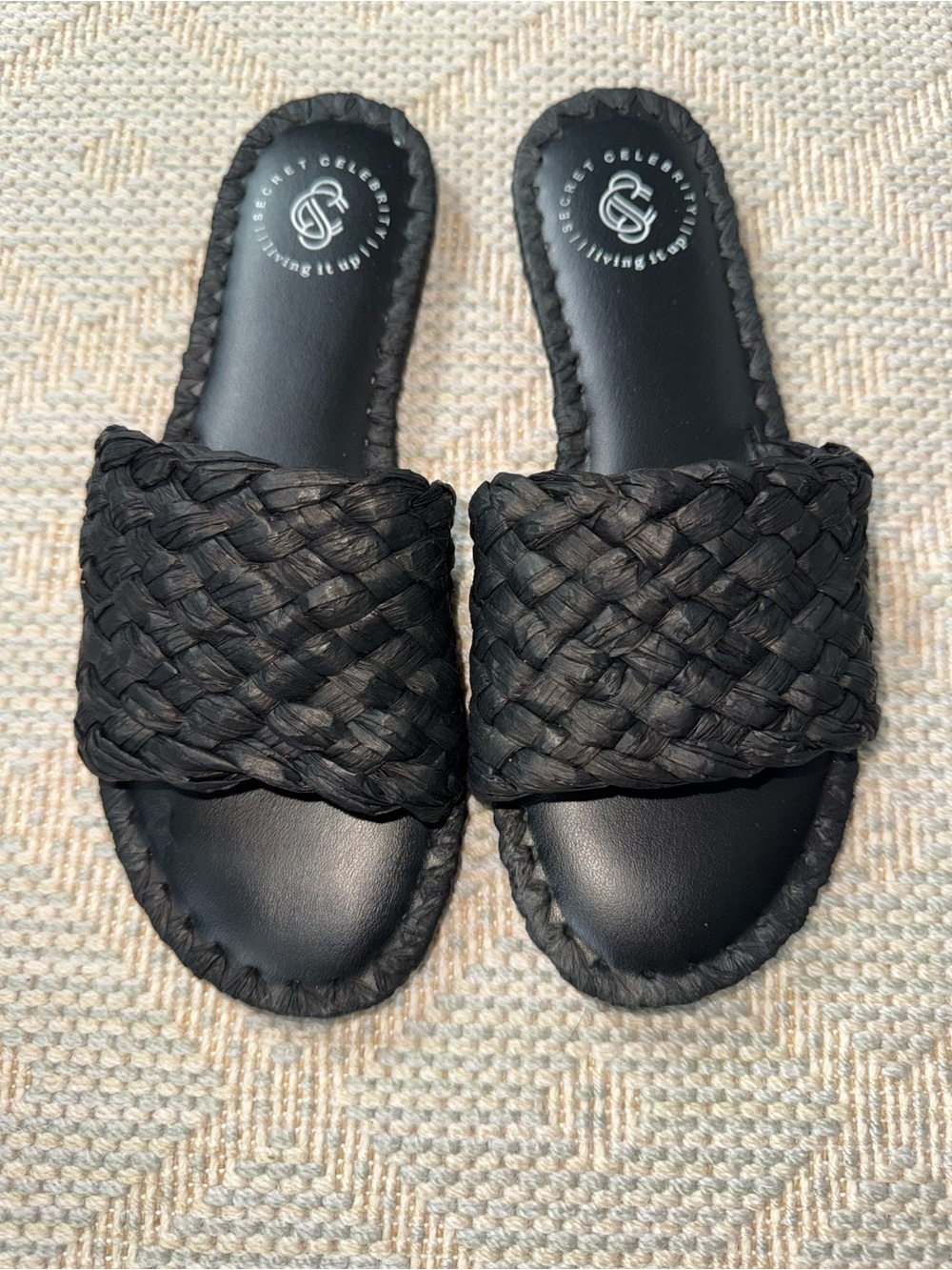 Braided Slide Sandals in Black – Sleek Everyday Comfort